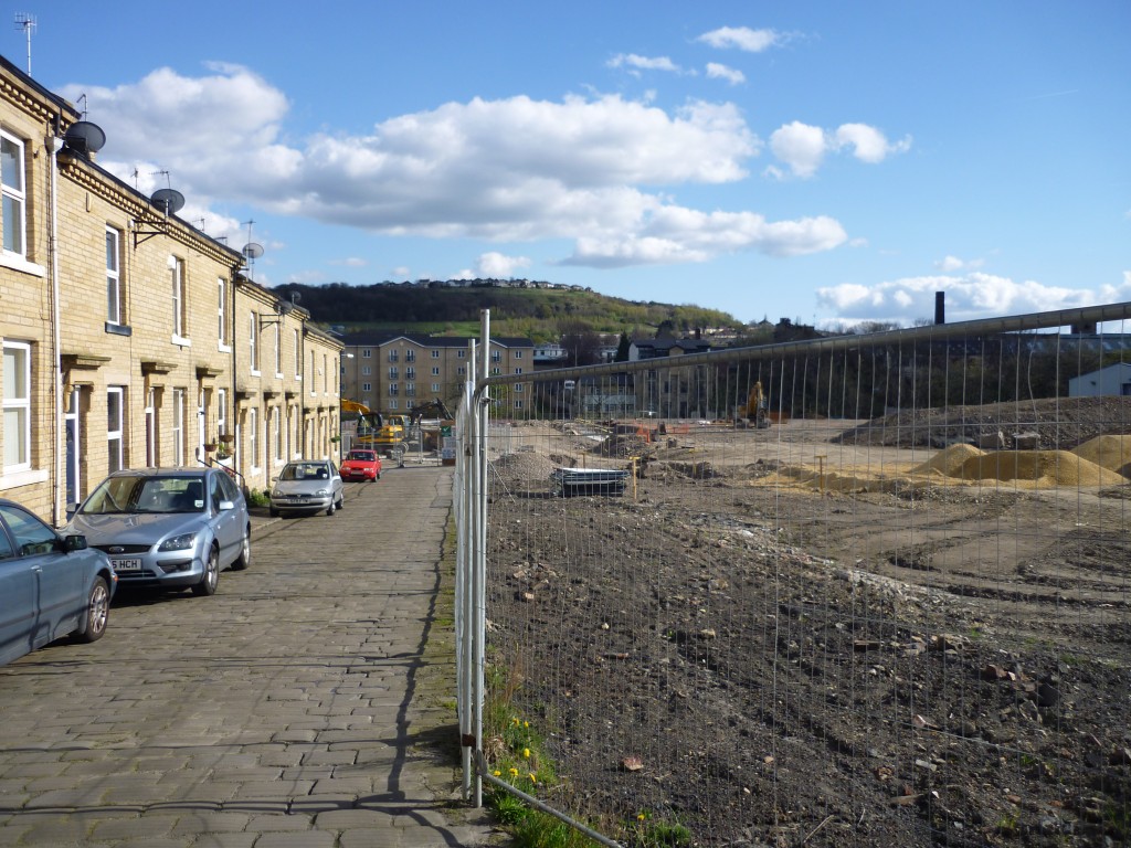 lower holme build 4-14 002