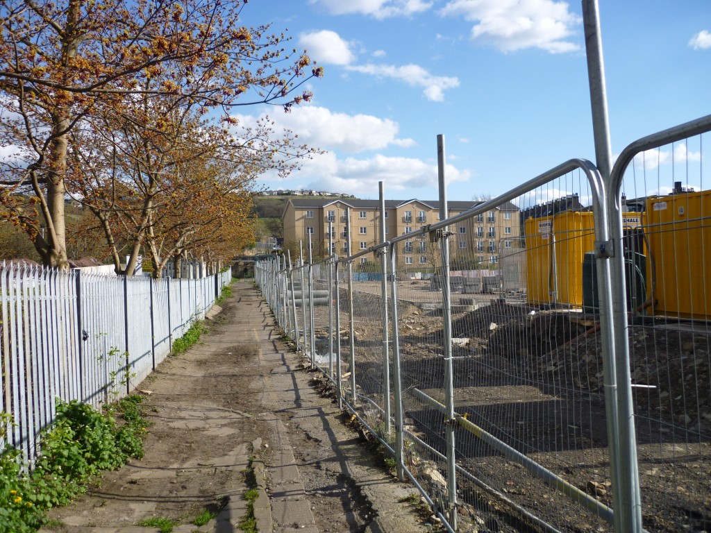 lower holme build 4-14 009