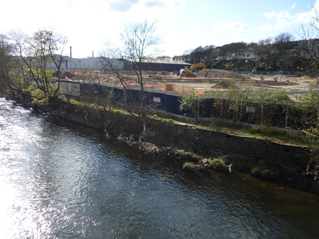 lower holme build 4-14 017